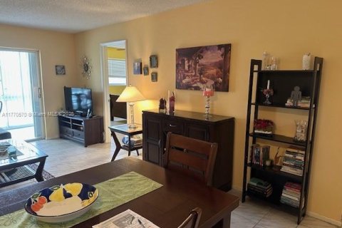 Condo in Sunrise, Florida, 2 bedrooms  № 1867764 - photo 21