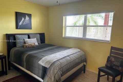 Condo in Sunrise, Florida, 2 bedrooms  № 1867764 - photo 5