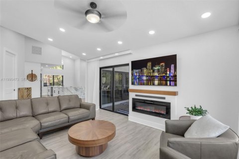 Casa en venta en Davie, Florida, 3 dormitorios, 172.52 m2 № 2056807 - foto 15