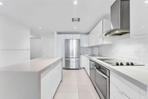 Copropriété à vendre à Miami, Floride: 1 chambre, 78.97 m2 № 1973865 - photo 6