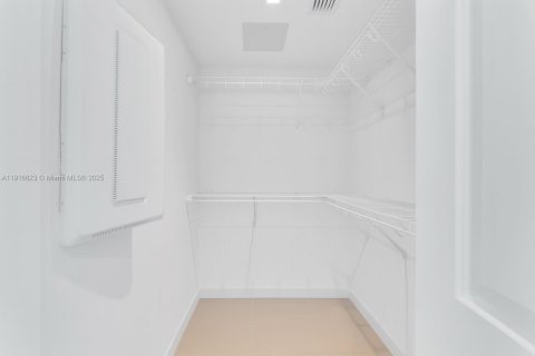 Copropriété à vendre à Miami, Floride: 1 chambre, 78.97 m2 № 1973865 - photo 12