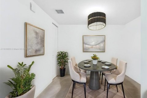 Copropriété à vendre à Miami, Floride: 1 chambre, 78.97 m2 № 1973865 - photo 10