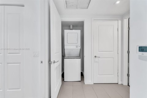 Copropriété à vendre à Miami, Floride: 1 chambre, 78.97 m2 № 1973865 - photo 14