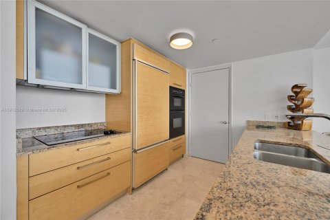 Купить кондоминиум в Халландейл-Бич, Флорида 1 спальня, 80.92м2, № 2053644 - фото 19