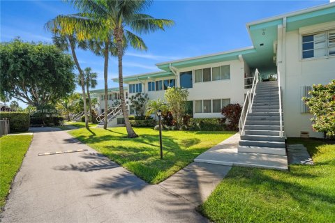Copropriété à vendre à Fort Lauderdale, Floride: 1 chambre, 70.61 m2 № 1967635 - photo 1