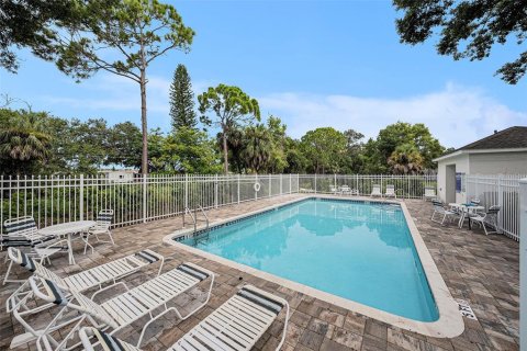Townhouse in Largo, Florida 2 bedrooms, 105.26 sq.m. № 1845083 - photo 4