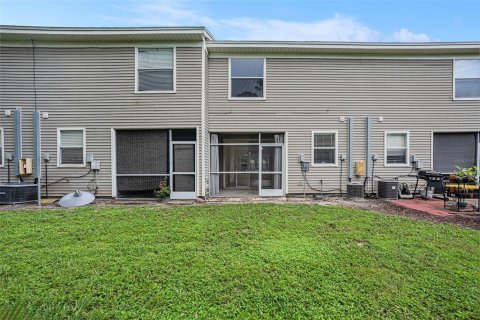 Townhouse in Largo, Florida 2 bedrooms, 105.26 sq.m. № 1845083 - photo 23