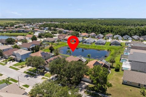 House in Kissimmee, Florida 6 bedrooms, 252.51 sq.m. № 1803229 - photo 3