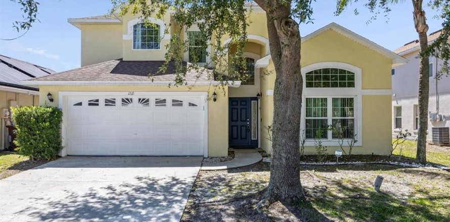 House in Kissimmee, Florida 6 bedrooms, 252.51 sq.m. № 1803229