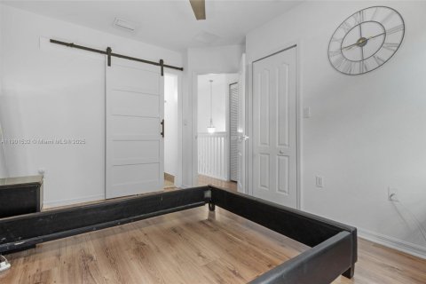 Снять в аренду таунхаус в Мирамар, Флорида 3 спальни, 117.99м2, № 1953184 - фото 28