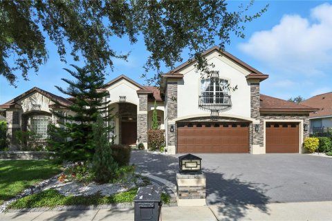 Casa en alquiler en Orlando, Florida, 4 dormitorios, 331.75 m2 № 1918057 - foto 1