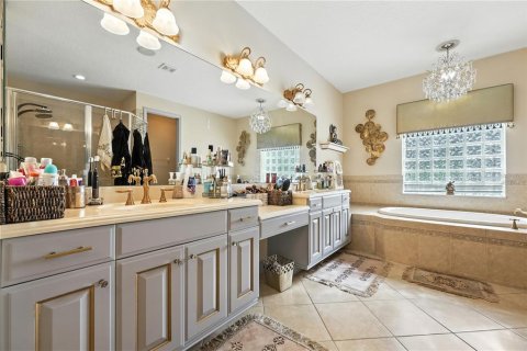 Casa en alquiler en Orlando, Florida, 4 dormitorios, 331.75 m2 № 1918057 - foto 19