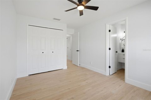 Duplex à vendre à Orlando, Floride: 3 chambres, 90.12 m2 № 2416825 - photo 14
