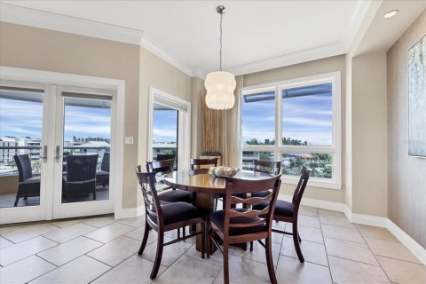 Condo in Sarasota, Florida, 2 bedrooms  № 2298774 - photo 10
