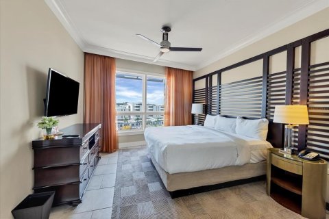 Condo in Sarasota, Florida, 2 bedrooms  № 2298774 - photo 25