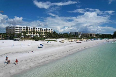 Condo in Sarasota, Florida, 2 bedrooms  № 2298774 - photo 3