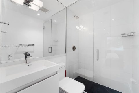 Снять в аренду кондоминиум в Майами-Бич, Флорида 2 спальни, 66.89м2, № 1881807 - фото 10