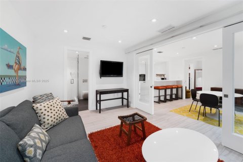 Снять в аренду кондоминиум в Майами-Бич, Флорида 2 спальни, 66.89м2, № 1881807 - фото 16