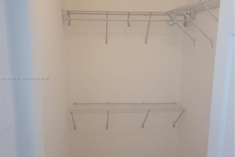 Снять в аренду кондоминиум в Помпано-Бич, Флорида 3 спальни, 108.7м2, № 2045414 - фото 14