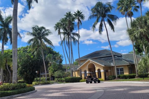 Снять в аренду кондоминиум в Помпано-Бич, Флорида 3 спальни, 108.7м2, № 2045414 - фото 27