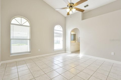 Villa ou maison à louer à Lake Mary, Floride: 3 chambres, 147.53 m2 № 1826169 - photo 9