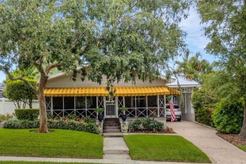 House in Lakeland, Florida 3 bedrooms, 150.97 sq.m. № 1886083 - photo 1