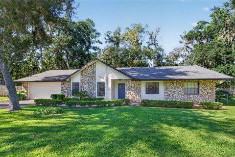Casa en Ocala, Florida 3 dormitorios, 173.45 m2 № 2378012