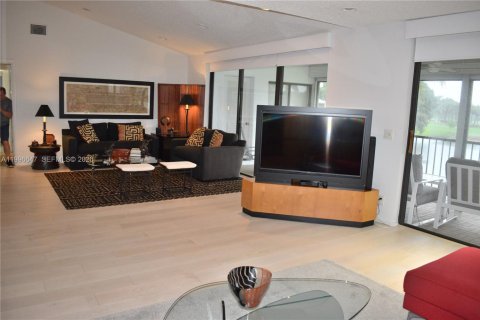Condominio en venta en Boynton Beach, Florida, 2 dormitorios, 168.06 m2 № 2058900 - foto 2