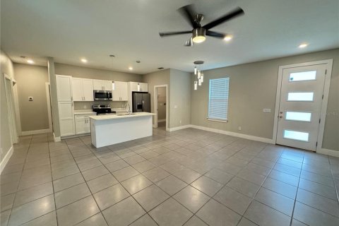 Casa en alquiler en Poinciana, Florida, 4 dormitorios, 149.11 m2 № 1856064 - foto 8