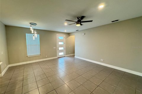 Casa en alquiler en Poinciana, Florida, 4 dormitorios, 149.11 m2 № 1856064 - foto 7