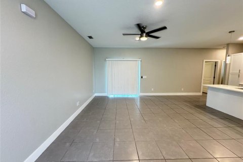 Casa en alquiler en Poinciana, Florida, 4 dormitorios, 149.11 m2 № 1856064 - foto 10