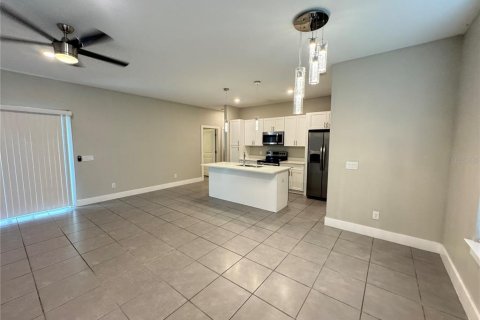 Casa en alquiler en Poinciana, Florida, 4 dormitorios, 149.11 m2 № 1856064 - foto 9