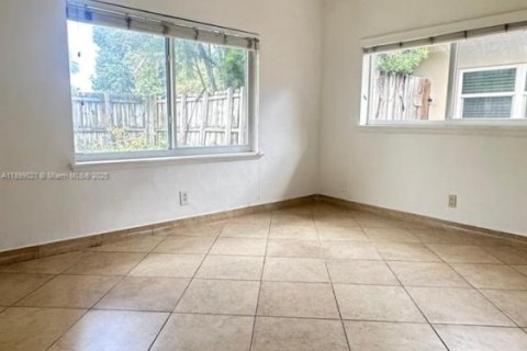 Casa en alquiler en Fort Lauderdale, Florida, 2 dormitorios, 199.93 m2 № 1951038 - foto 9