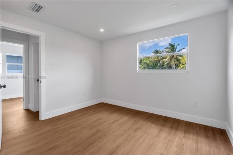 Снять в аренду виллу или дом в Опа-Локка, Флорида 4 спальни, 115.94м2, № 2004513 - фото 29