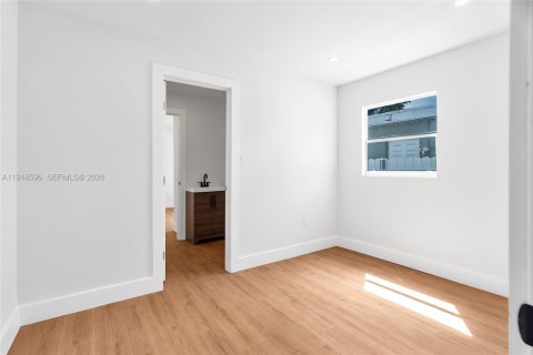 Снять в аренду виллу или дом в Опа-Локка, Флорида 4 спальни, 115.94м2, № 2004513 - фото 12