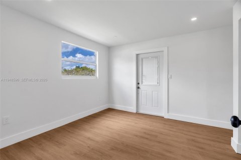 Снять в аренду виллу или дом в Опа-Локка, Флорида 4 спальни, 115.94м2, № 2004513 - фото 27