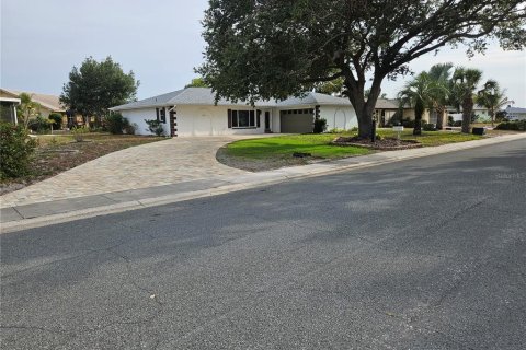 House in Sun City Center, Florida 2 bedrooms, 180.79 sq.m. № 2227596 - photo 7