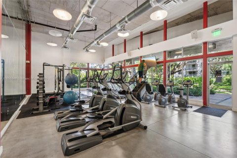 Condo in Miami, Florida, 2 bedrooms  № 1888901 - photo 27