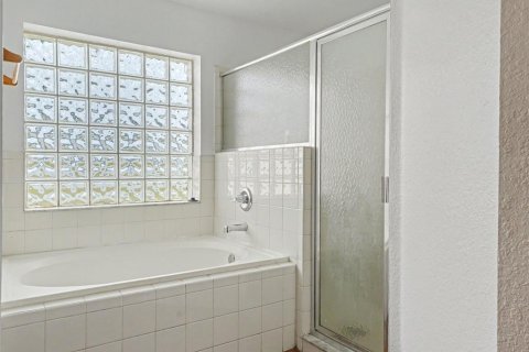House in Bartow, Florida 4 bedrooms, 172.15 sq.m. № 2203654 - photo 12