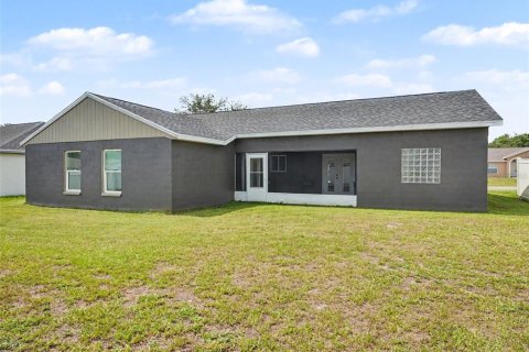 House in Bartow, Florida 4 bedrooms, 172.15 sq.m. № 2203654 - photo 18
