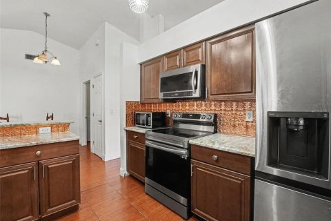 House in Bartow, Florida 4 bedrooms, 172.15 sq.m. № 2203654 - photo 8