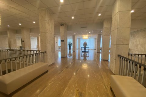 Купить кондоминиум в Халландейл-Бич, Флорида 1 спальня, 80.82м2, № 1958362 - фото 16