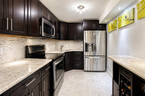 Condo in Plantation, Florida, 2 bedrooms  № 2189746