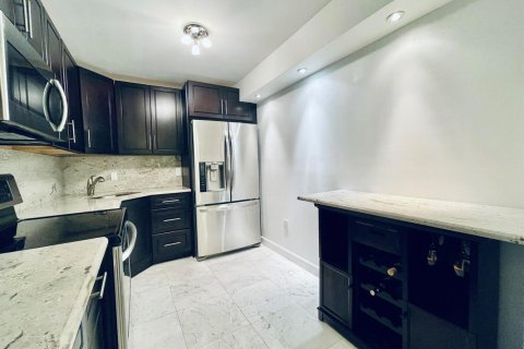 Condo in Plantation, Florida, 2 bedrooms  № 2189746 - photo 5