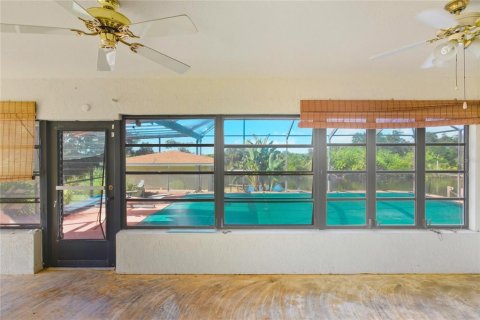 House in Punta Gorda, Florida 2 bedrooms, 98.85 sq.m. № 1911113 - photo 22