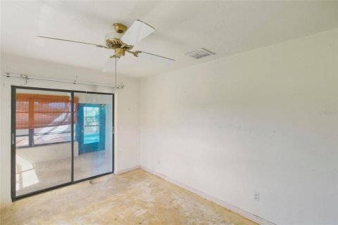 House in Punta Gorda, Florida 2 bedrooms, 98.85 sq.m. № 1911113 - photo 17