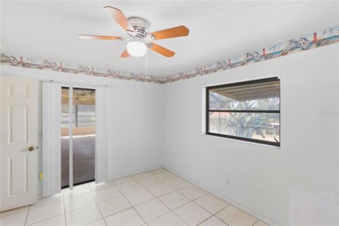 House in Punta Gorda, Florida 2 bedrooms, 98.85 sq.m. № 1911113 - photo 13
