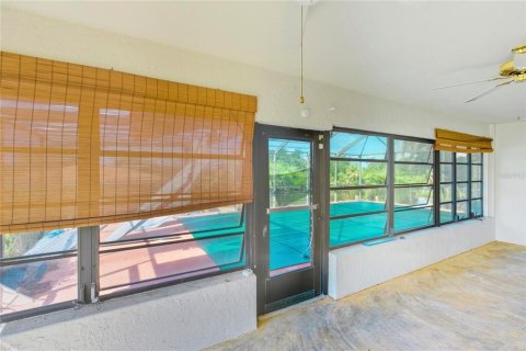 House in Punta Gorda, Florida 2 bedrooms, 98.85 sq.m. № 1911113 - photo 23