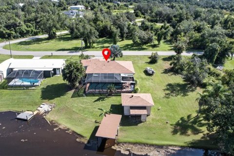 House in Punta Gorda, Florida 2 bedrooms, 98.85 sq.m. № 1911113 - photo 27