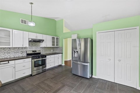House in Orlando, Florida 3 bedrooms, 136.57 sq.m. № 1885863 - photo 6